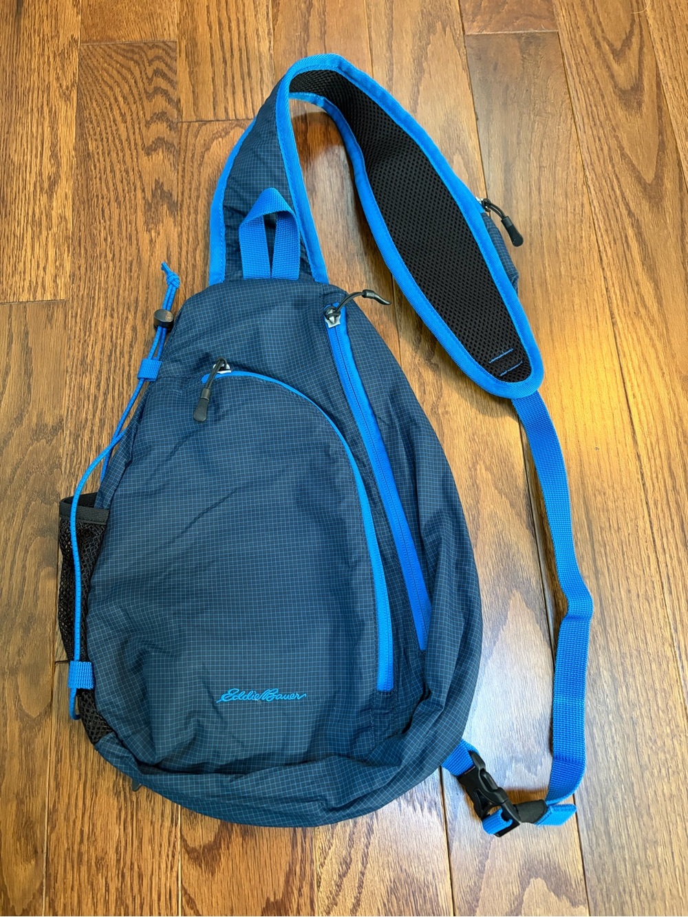 Eddie Bauer Ripstop 8L Sling Pack Blue